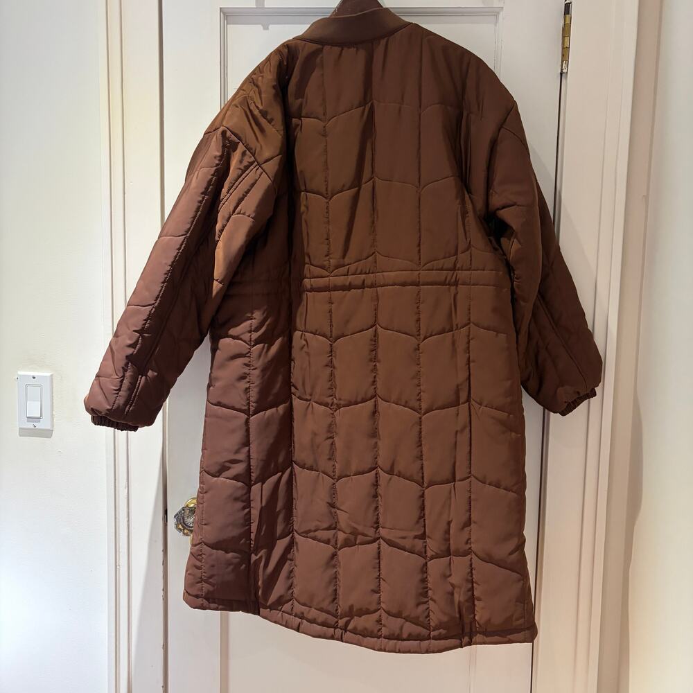 Amazon Essentials Women's Oversized Quilted Coat Size Large Brown NWT - Picture 4 of 8